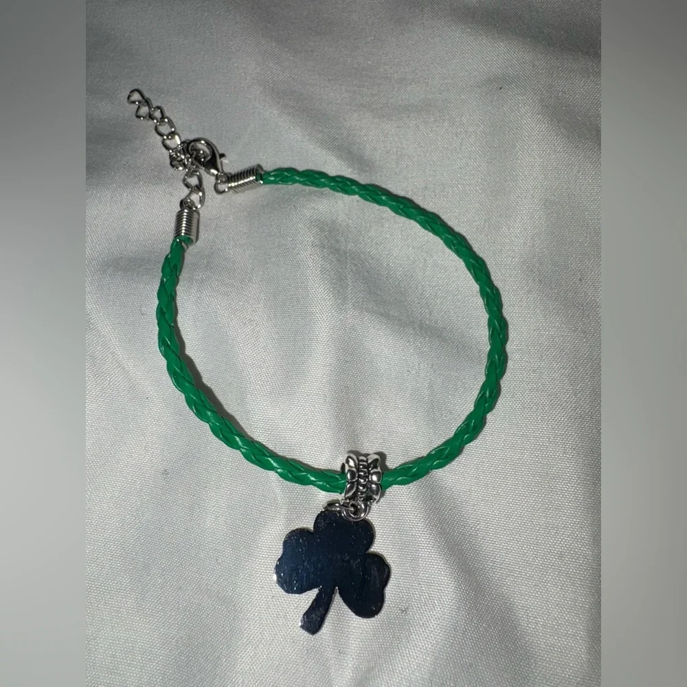 3 LEAF CLOVER | Silver Toned Lucky Irish Shamrock Charm on Rope Woven Bracelet